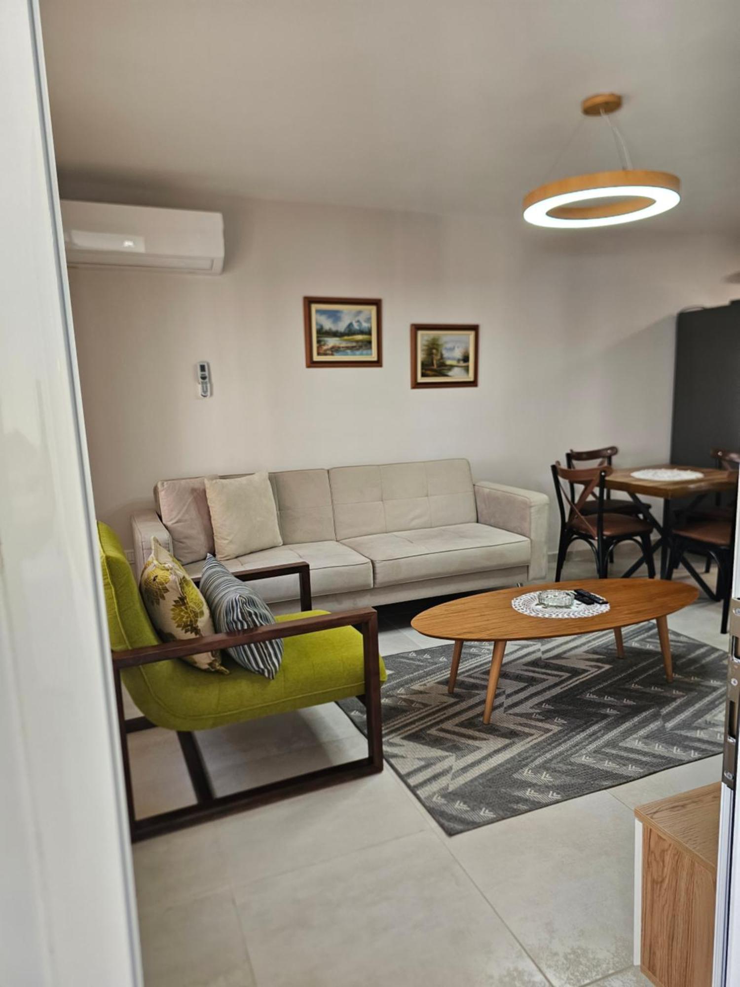 Alex'S Apartment Durres Bagian luar foto