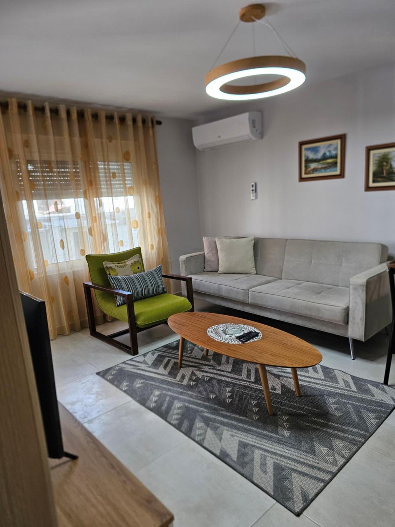 Alex'S Apartment Durres Bagian luar foto